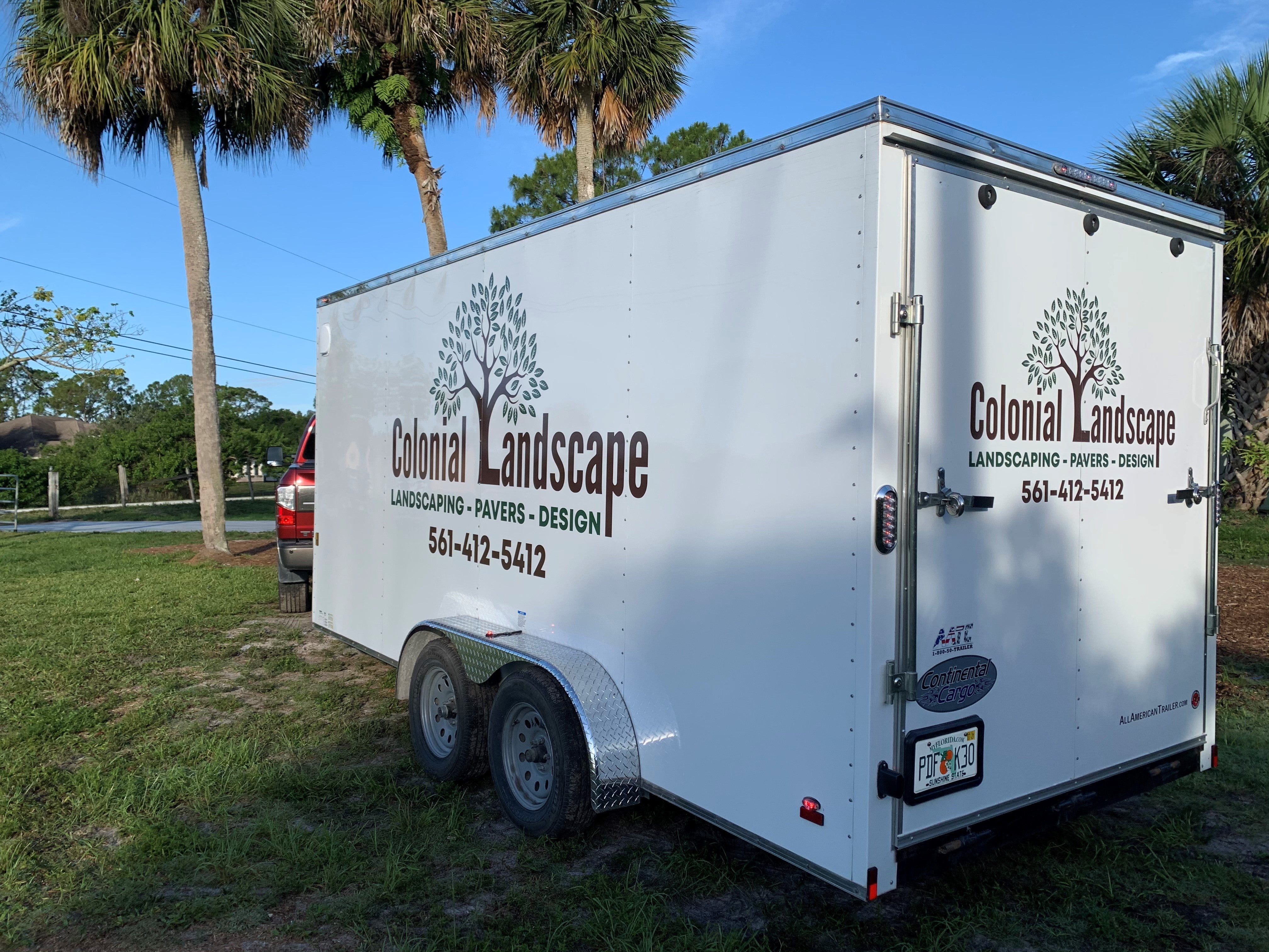 10 Essential Promotional Products for Landscapers and Gardeners